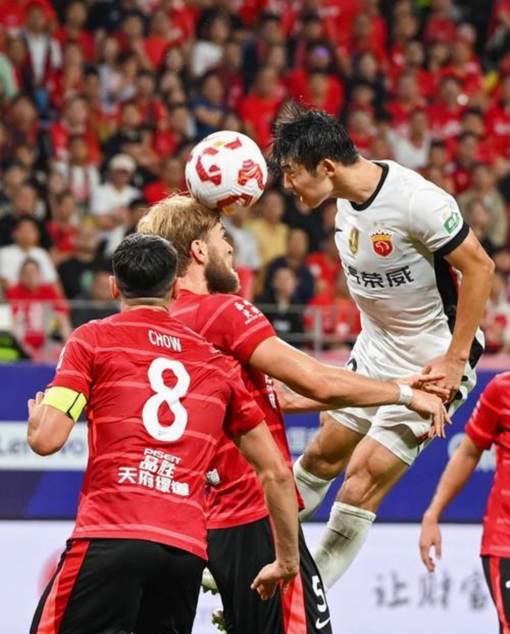 关于中超比赛战绩稳定，球队整体发挥出色的信息